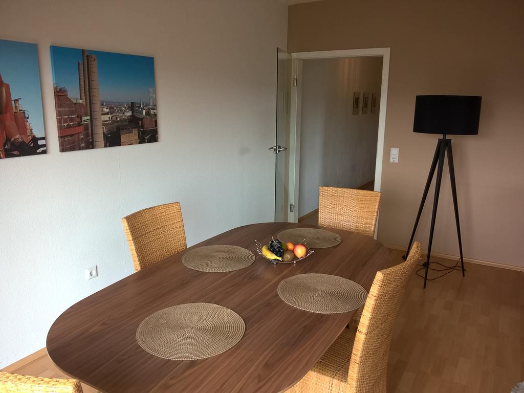 Ferienwohnungen Zum Hirschberg Sankt Wendel Esterno foto